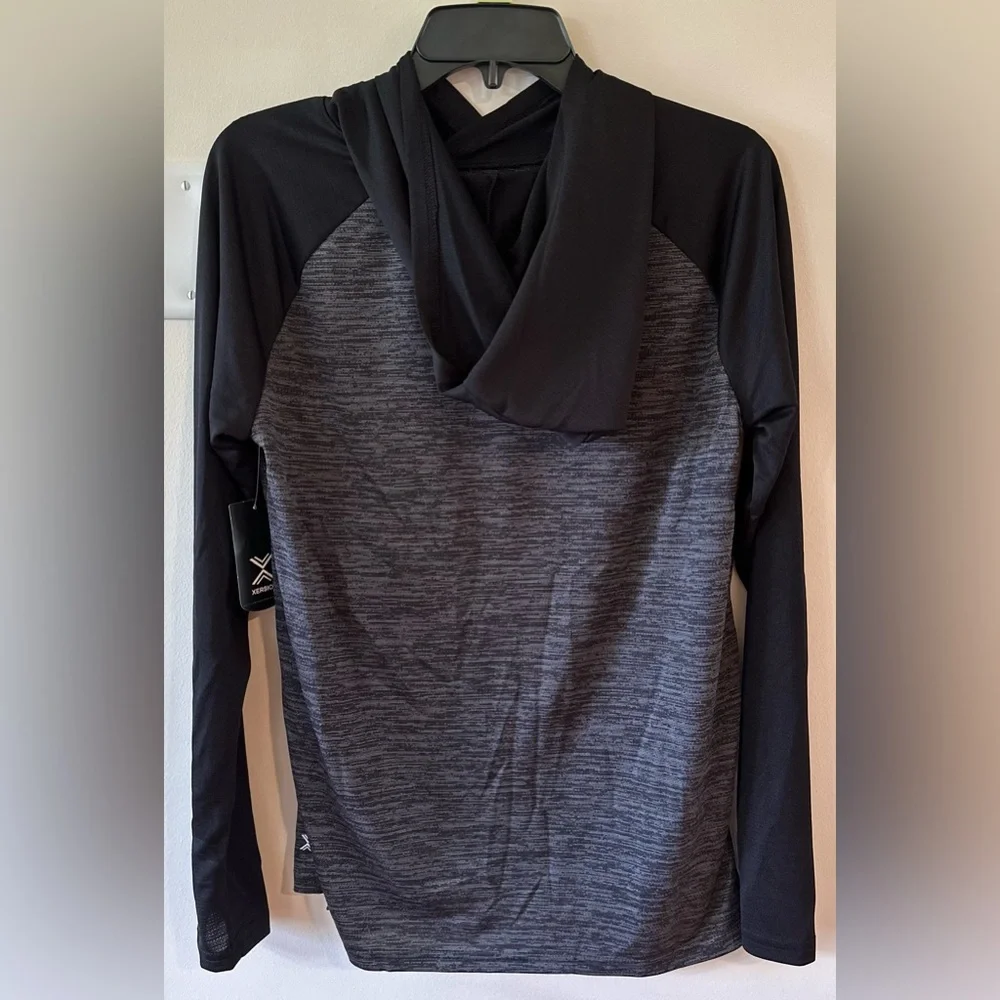 Xersion Big Boys Black/Gray Quick-Dri Lightweight Hooded Shirt NWT Size XL 18/20